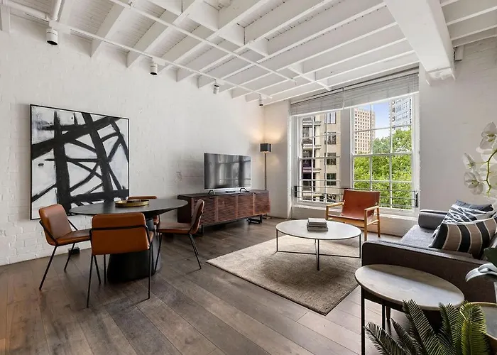 Chic 2-Bedroom In Surry Hills